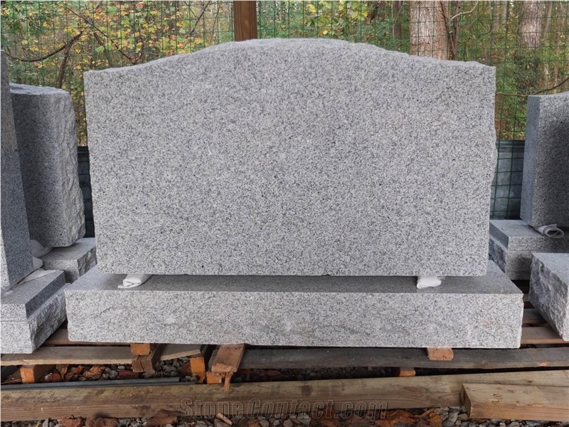 Gray Granite Monument - Northern American Style
