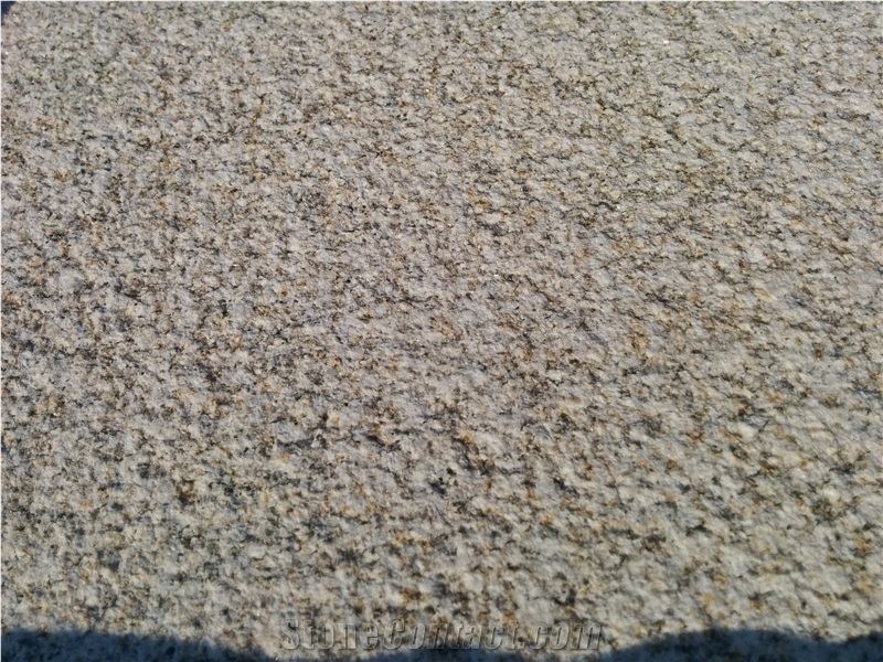 China Gold Granite Cube Stone & Pavers