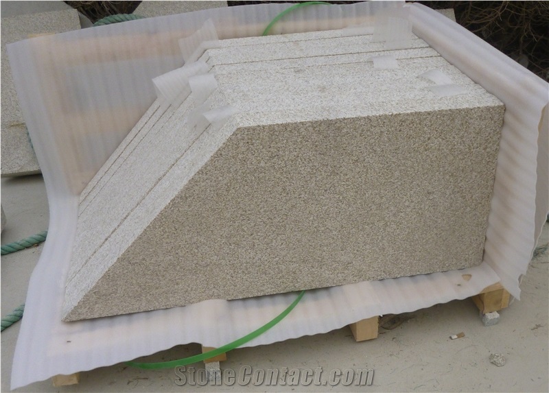 China Gold Granite Kerbstone,Yellow Rust Granite