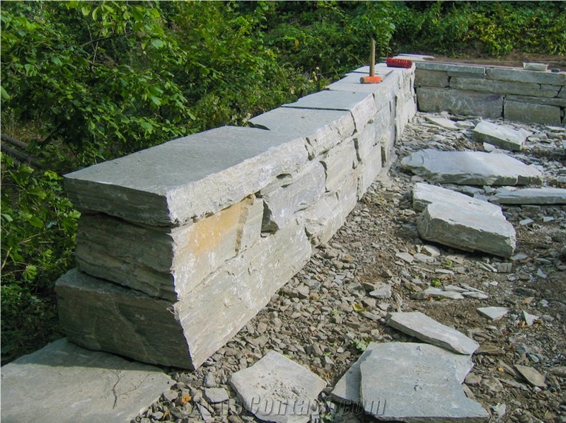 Oppdal Quartzite Garden Retaining Wall