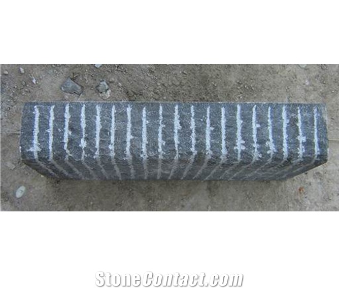 China Bluestone Kerbstone