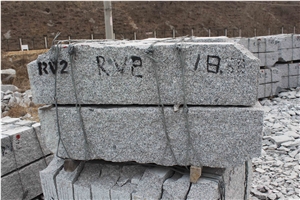 G341 Split Grey Granite Curbstone
