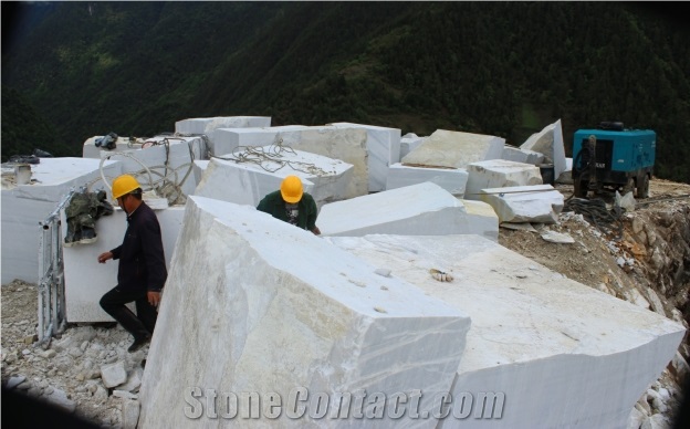 Hot-Selling Yunnan White Marble Blocks