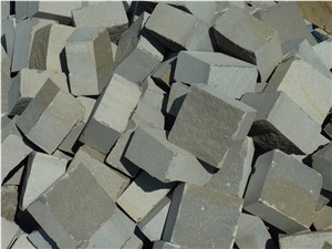 Azul Pirineo Sandstone Cobble Stone