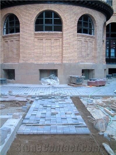 Azul Pirineo Sandstone Pavement