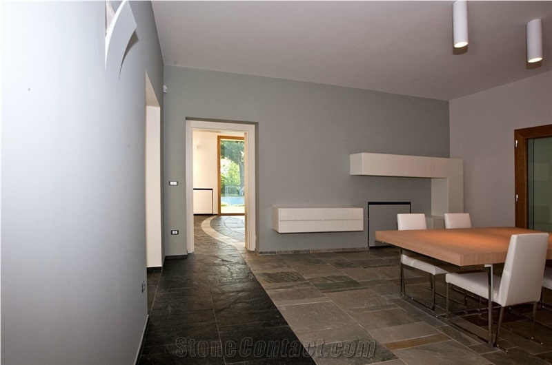 Jak Black Slate and Ice White Quartzite Floor Tiles, India Black Slate