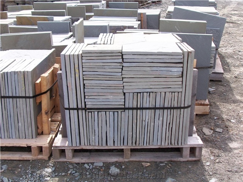 Pennsylvania Blue Stone Natural Cleft Flagstone