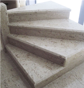 Turkey Crema Perla Limestone Stairs Application