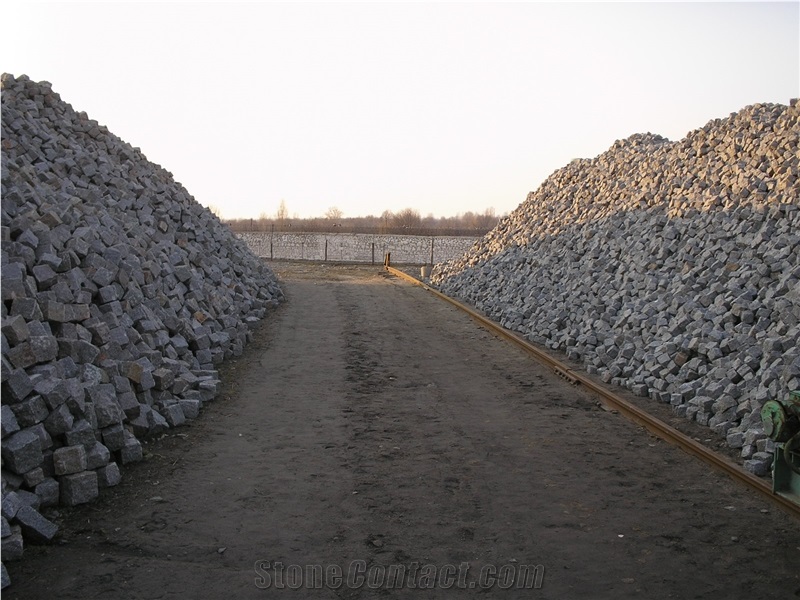 Ukrainian Granite, Red Granite Cobble & Pavers