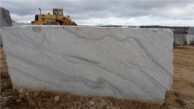 Multicolor Blanco Fantasia Granite Blocks,