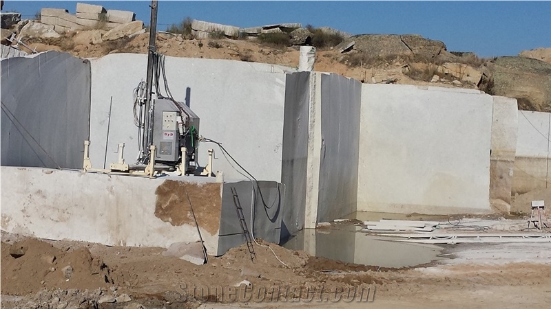 Multicolor Blanco Fantasia Granite Blocks,