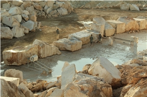 Denizli Travertine Blocks, Classic Travertine Blocks