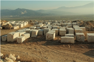 Denizli Travertine Blocks, Classic Travertine Blocks