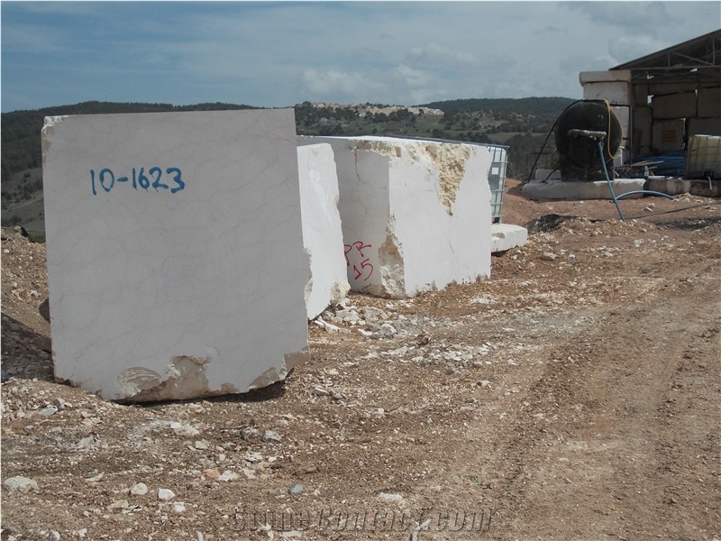 Eva Beige Marble Block