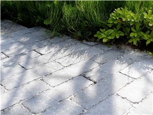 Kilkenny Blue Grey Limestone Garden Range Tumbled Paving