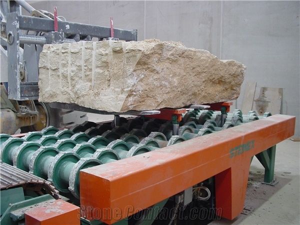 Menhir - Splitter Primary & Kerbstones Splitting Machine