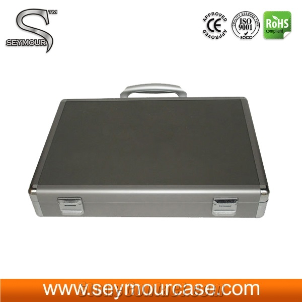 Aluminum and Telescoping Handle Display Sample Suitcase