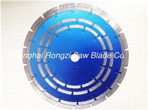 Median Size Diamond Sintered Saw Blade for Tile and Brick Median Size Diamond Sintered Saw Blade for Tile and Brick