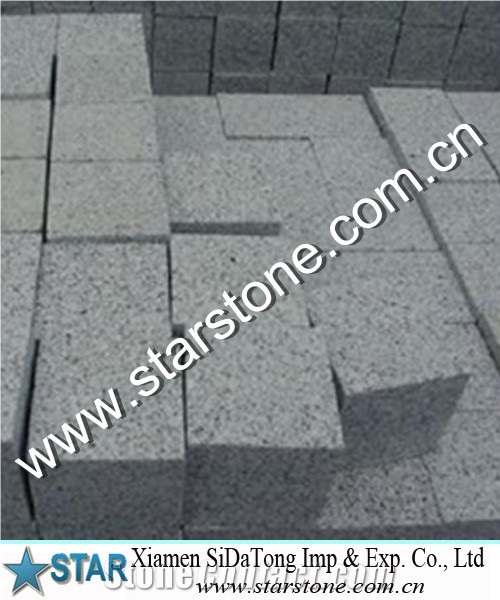 Red Granite Flamed Cobble Stone