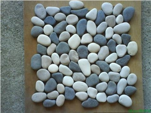 Pebble Stone on Net Mosaic Tiles