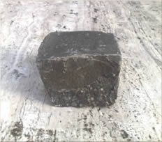 Basaltina Di Bagnoregio Cube Stone
