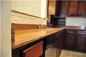 Vermelho Coral Granite Countertop