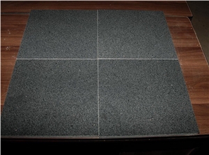 G654 Padang Dark Granite Kerbstone