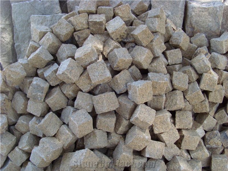 Putian Rust Granite Cobble Stone,Yellow Granite Cube Stone