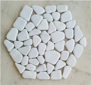 Pebbles on Mesh, White Marble Pebbles