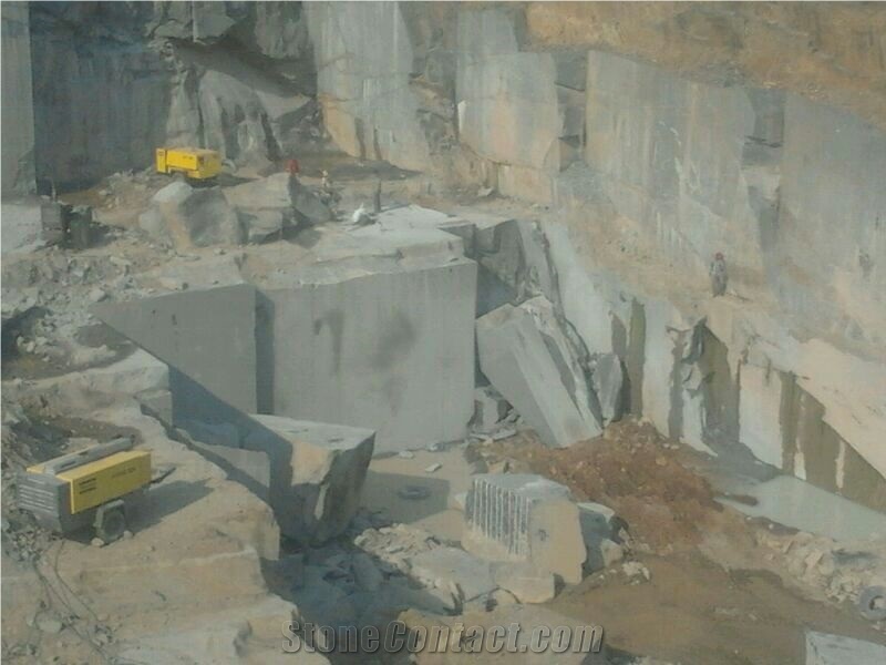 Black Galaxy Granite Block, India Black Granite