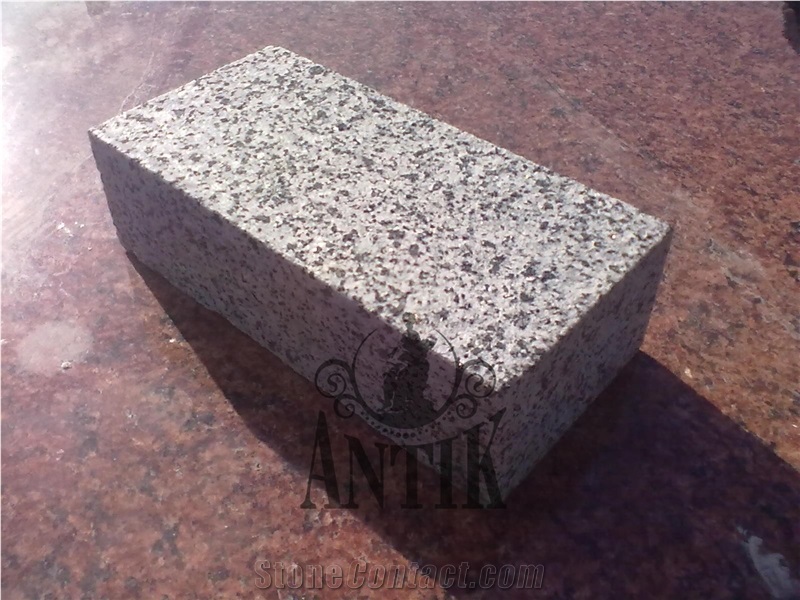 Grey Granite Cube Stones Top Flamed Machine Cut