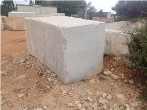 Moca Creme Blocks, Moca Cream Fine Grain Limestone