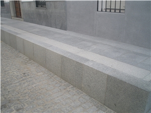 Gris Robledo Granite Kerbstone
