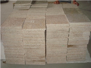 G682 Granite/ China Rusty Yellow Granite Slab and Tiles