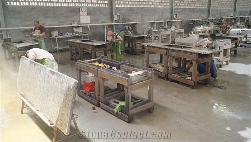 Peacock Green Granite Kitchen Countertops