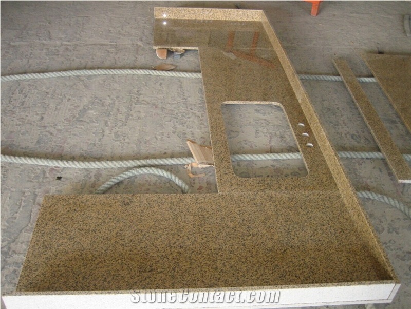 Palo Gold Granite Kitchen Countertop