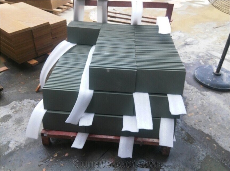 Black Sandstone, Dark Grey Sandstone Kerbstone