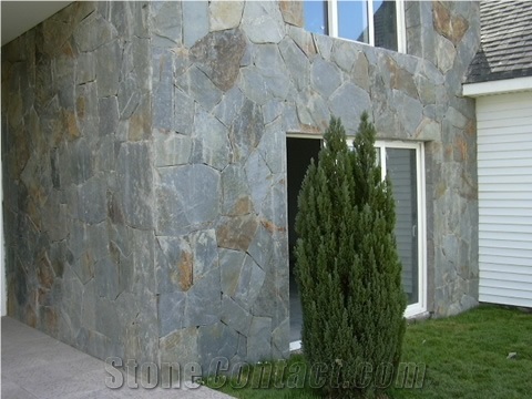 Piedra Laja Gris Oxidada Facade