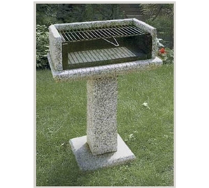 Garden Furnishing with Perla Avorio Sardo Granite