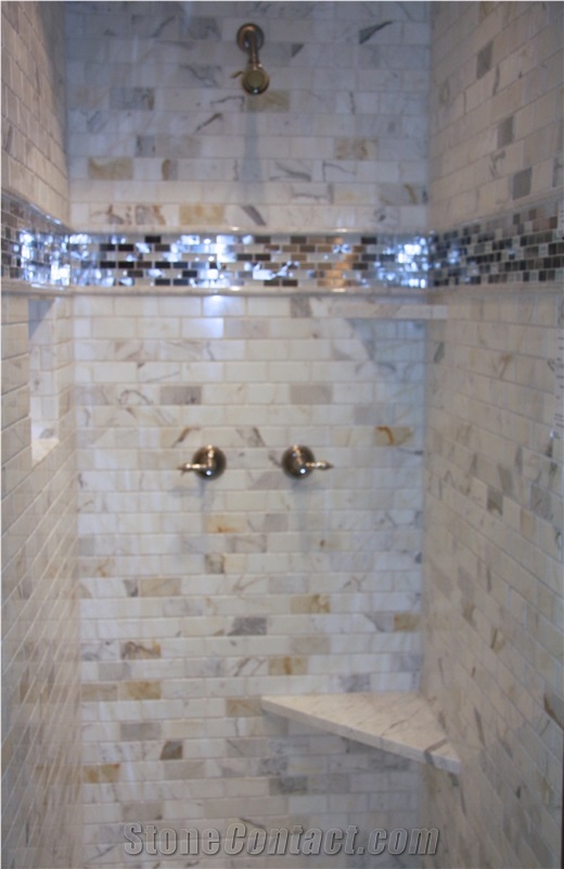 Calacatta Gold Marble and Glass Mosaic Shower Wall Aplication