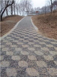 Pebble Walkway Paving Stone