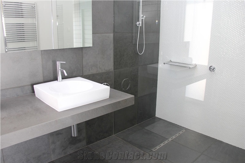 Bluestone Sawn 500x500 Penny Round White Gloss Mosaics, Victorian Bluestone Grey Blue Stone Bath Design