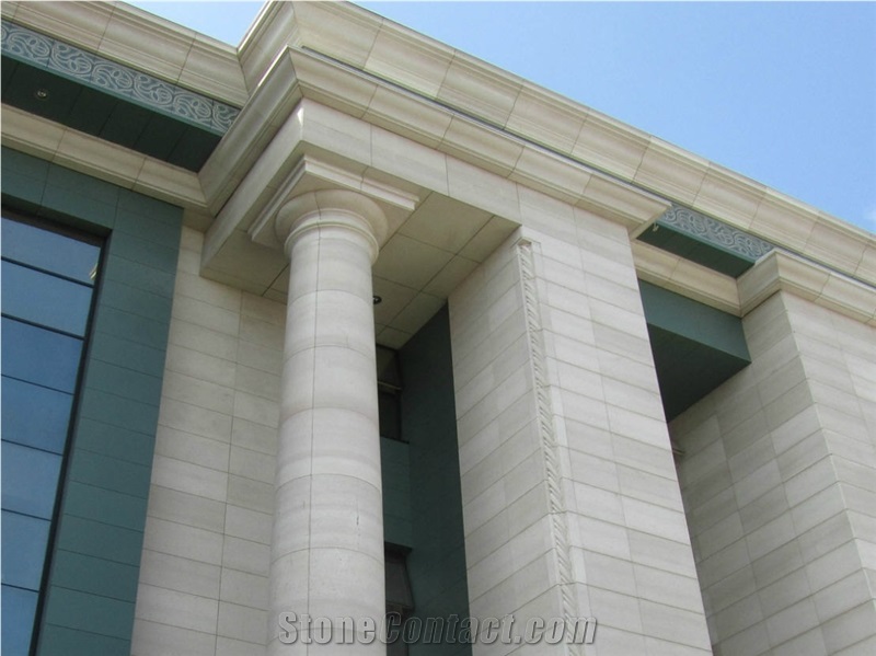 Pescenjaki Sandstone Columns
