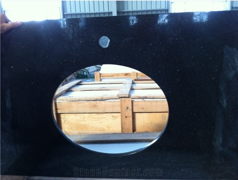 Black Galaxy Granite Kitchen Countertop， Black Granite with Golden Spots