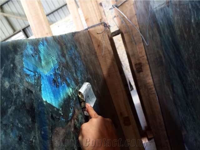 Laburadorite Semiprecious Stone Slabs and Tiles