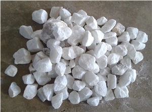 Machine Made White Marble Pebble 15-30 mm