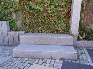 G603 Grey Granite Steps