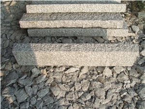 G682 Granite Kerbstone