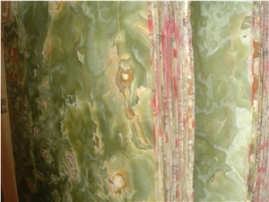 Multicolor Green Onxy with Glass