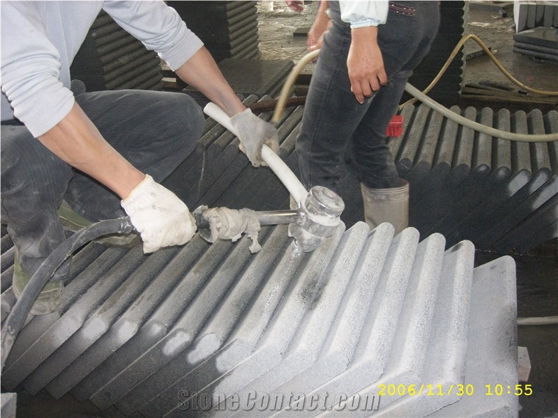 G654 Dark Grey Granite Polished Kerbstone